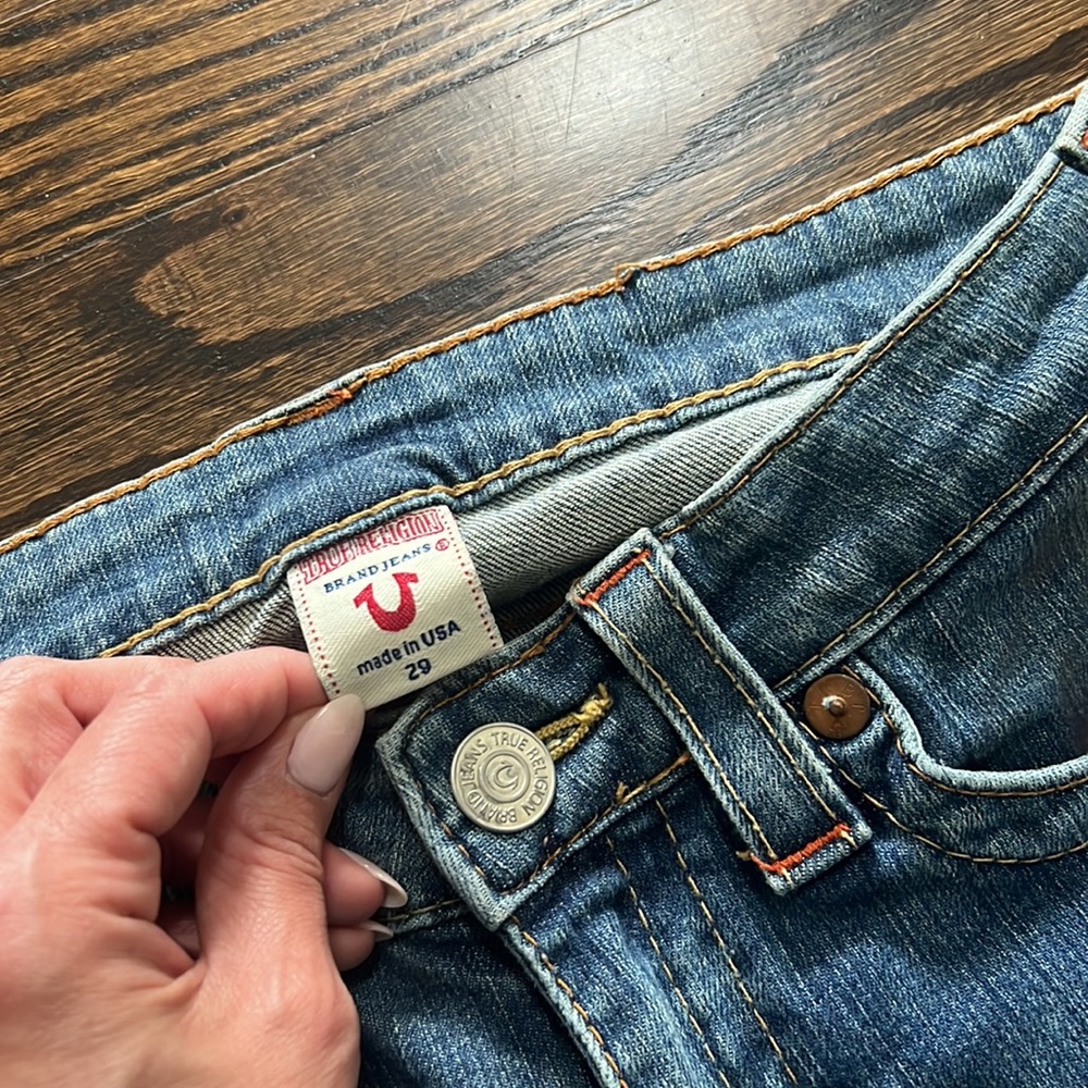 Women’s true religion jeans - Picture 2 of 6